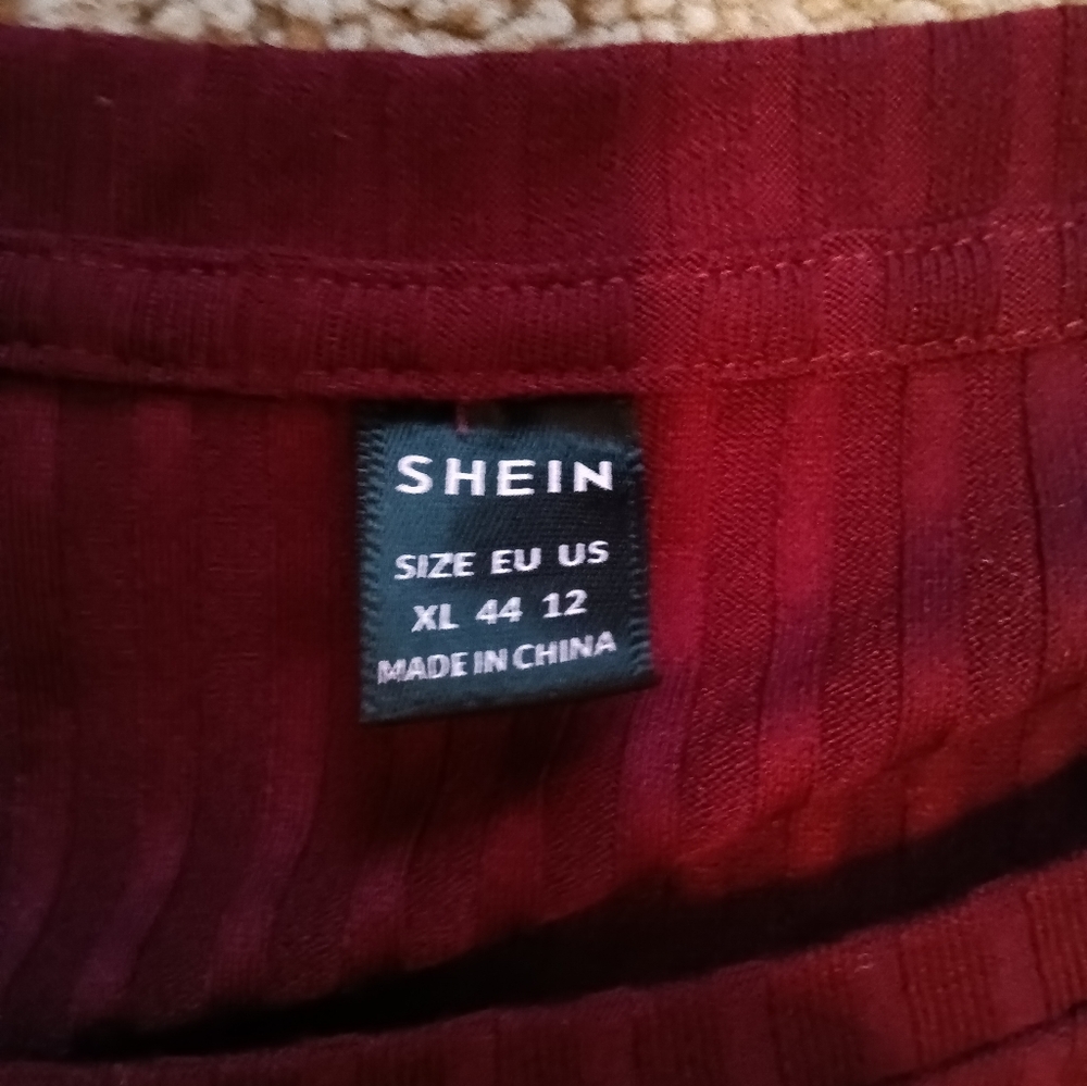 SHEIN Deep Red Ribbed Knitwear
